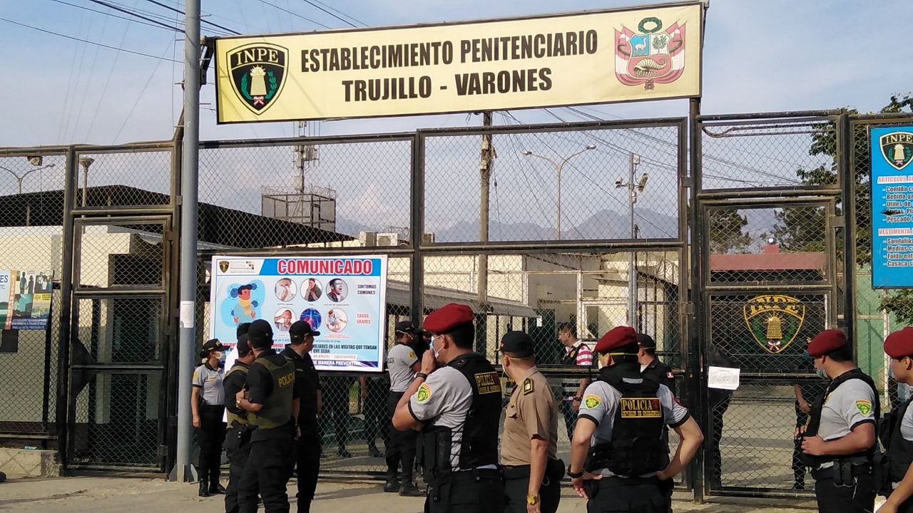 Cuatro trabajadores del INPE en Trujillo asesinados por mantener el orden