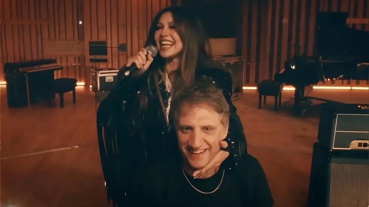 Thalía reinterpreta «Persiana americana» junto a Charly Alberti en un emotivo tributo a Soda Stereo