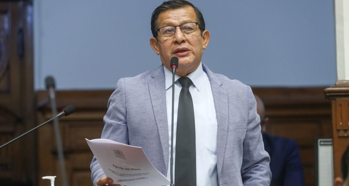 Salhuana: "Nos interesa la presencia de los parlamentarios"