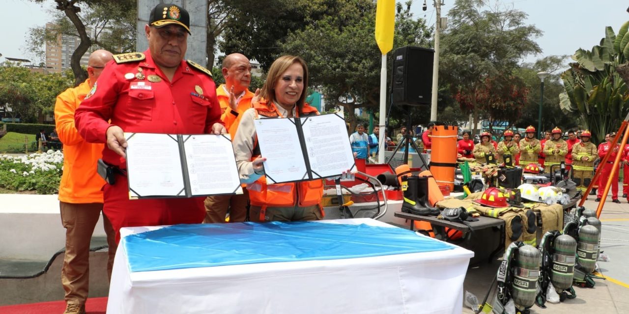 Lince: Cuerpo de Bomberos recibe donaciones