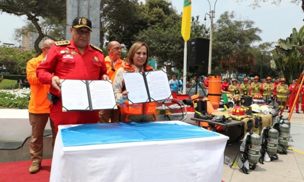 Lince: Cuerpo de Bomberos recibe donaciones