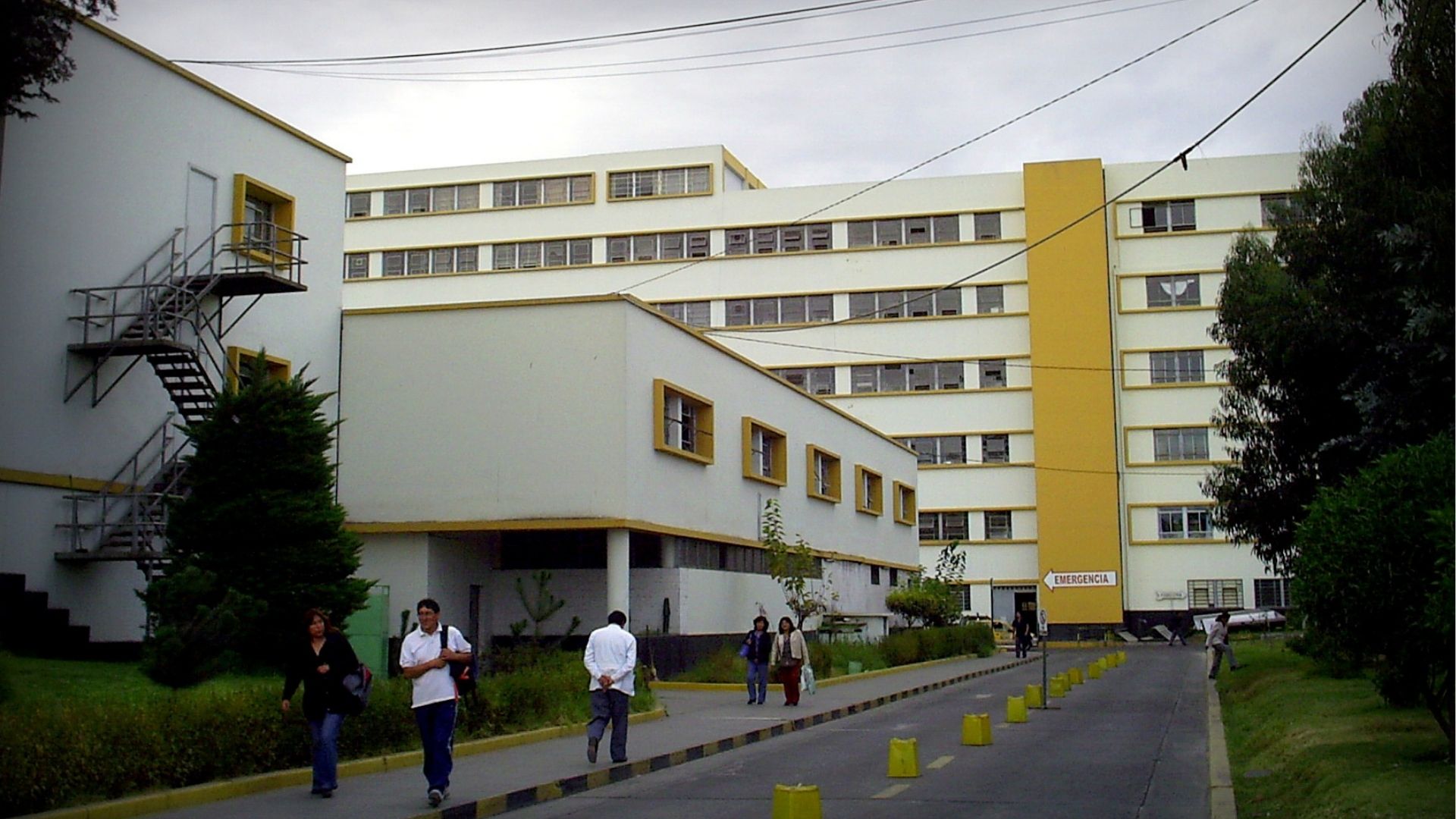 Arequipa: Delincuentes roban desfibrilador de Hospital