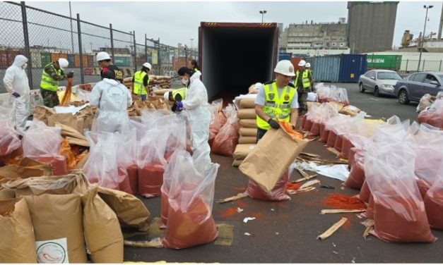 PNP incauta más de 2,000 kilos de cocaína en Callao