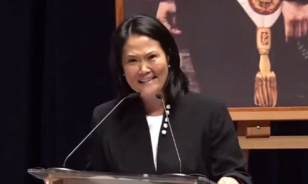 Keiko Fujimori se despide de su padre: «Ahora eres libre del odio y la venganza»