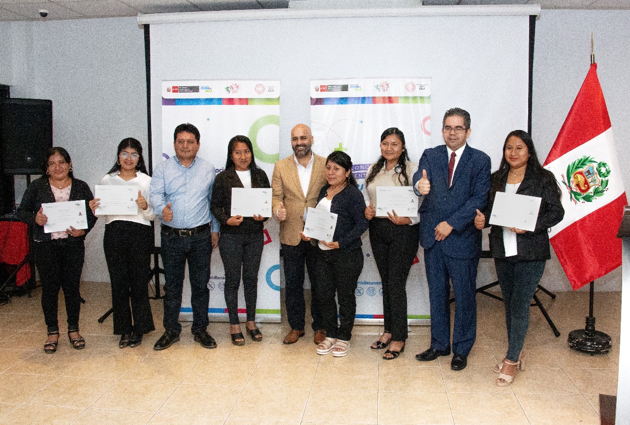 Sineace participa en entrega de certificación de competencias a cuidadoras comunales de “Cuna Más”