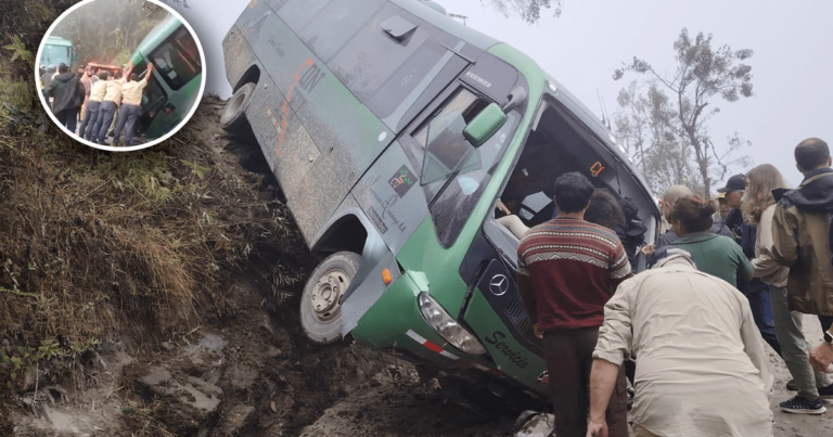 Bus lleno de turistas se despistó al retornar de Machu Picchu