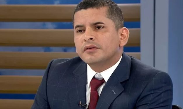 Elio Rivera: «Él se encuentra afectado»