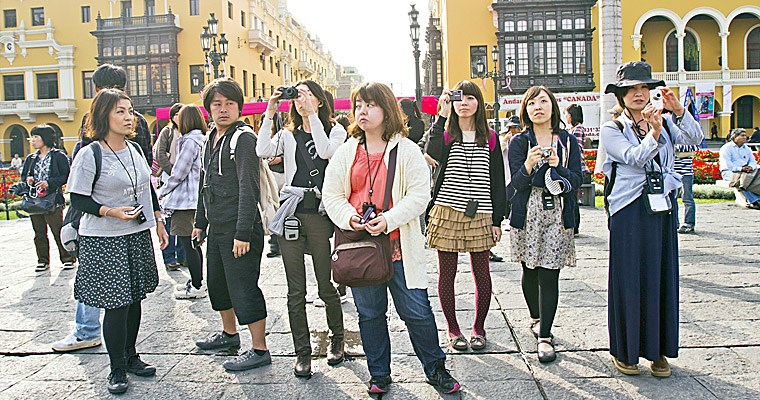 2.4 Millones de turistas descubren el Perú en el 2024