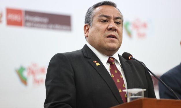 Adrianzén asegura que se está protegiendo a los transportistas de las extorsiones