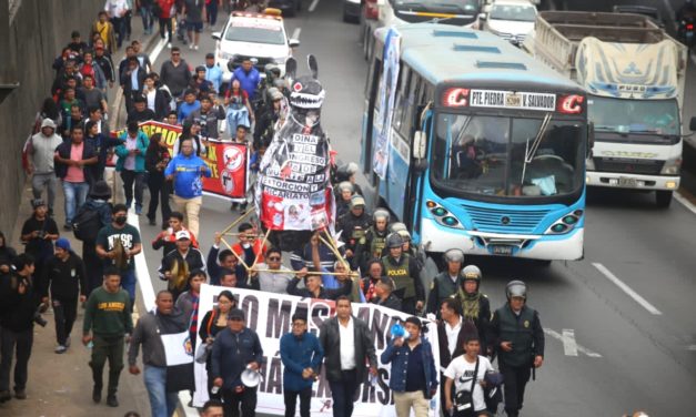 Anuncian marchas contra el gobierno y el Congreso