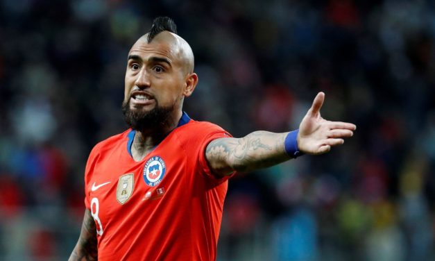 Arturo Vidal lanza crítica contra jugador chileno por su físico