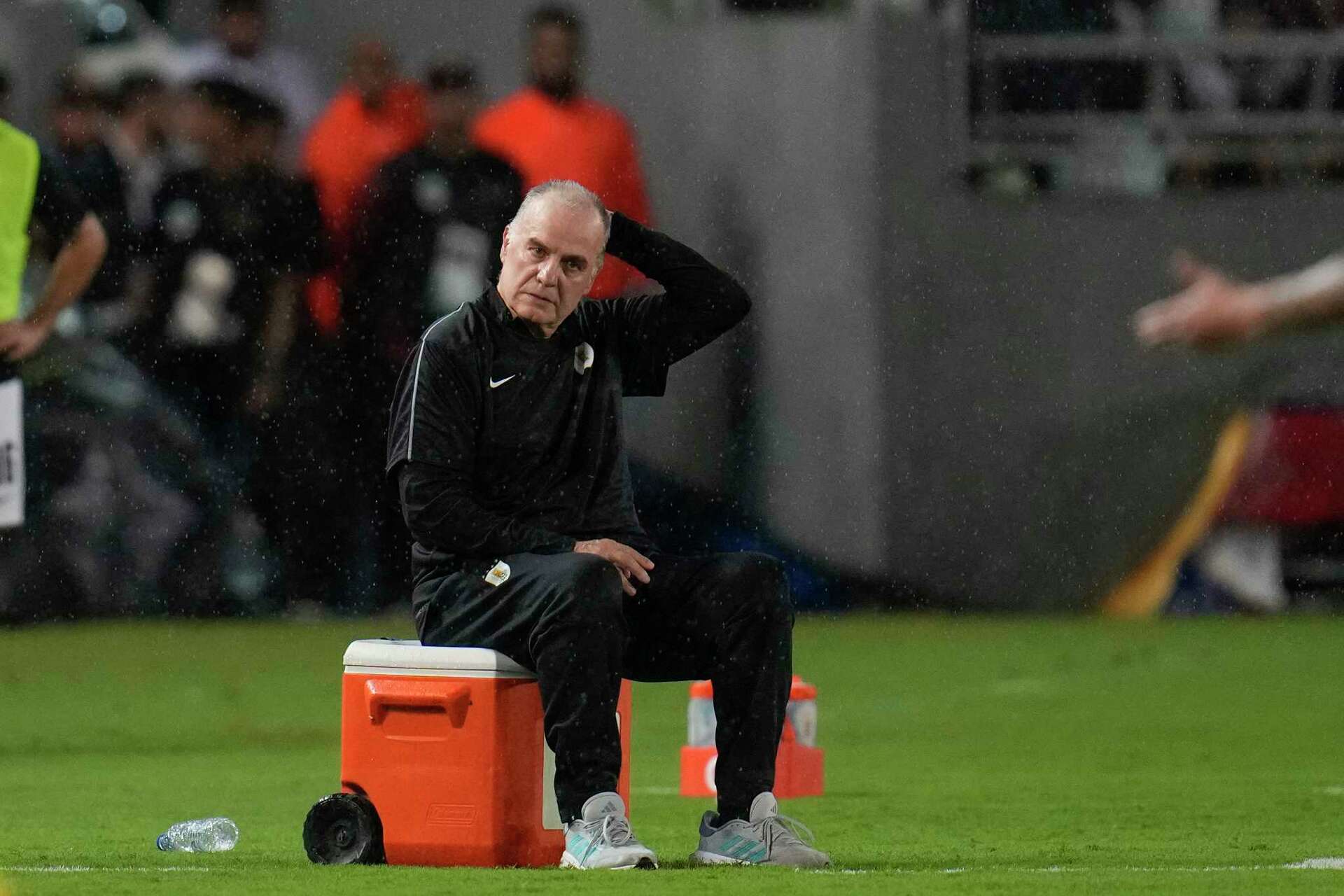 Marcelo Bielsa inconforme con la victoria de Perú ante Uruguay