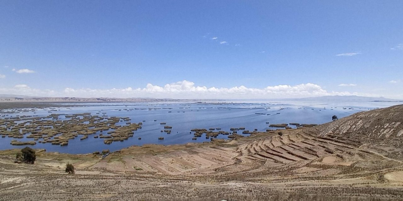 Lago Titicaca sufre grave descenso del nivel de sus aguas