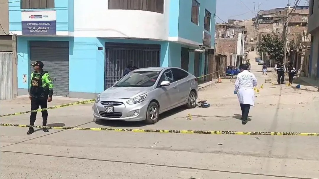 Sicarios asesinan de 16 balazos a hombre dentro de su auto - La Razón