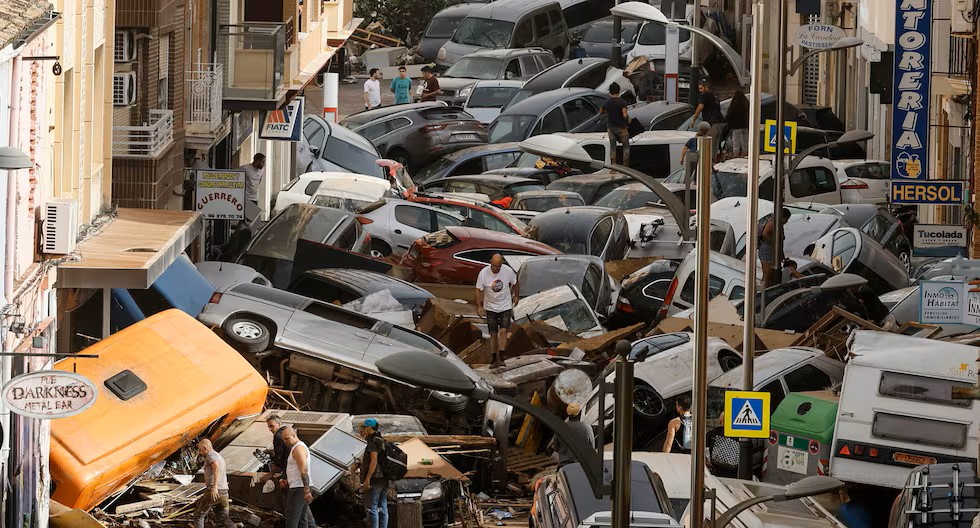 España: inundaciones dejan 95 muertos y numerosos desaparecidos