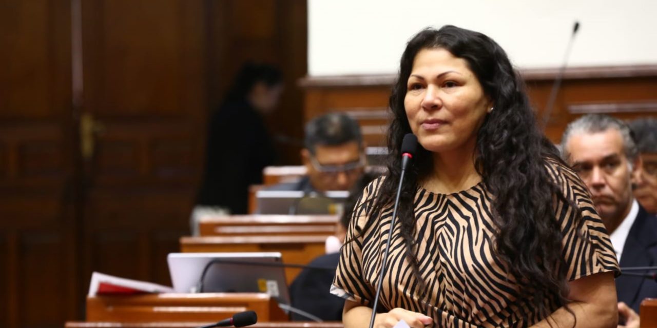 Ex congresista Yesenia Ponce en problemas