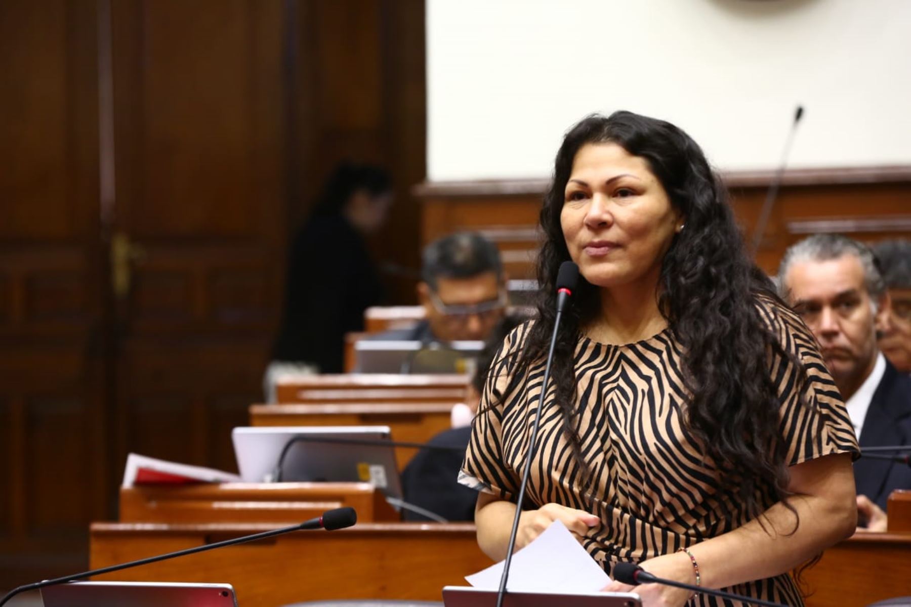 Ex congresista Yesenia Ponce en problemas