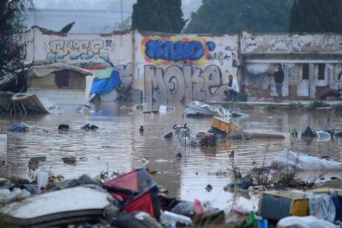 España: Cifra de muertos por inundaciones sigue avanzando