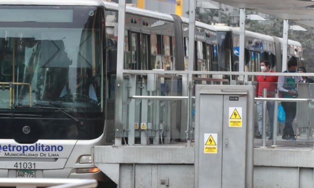 Cierran cuatro estaciones del Metropolitano por paro nacional