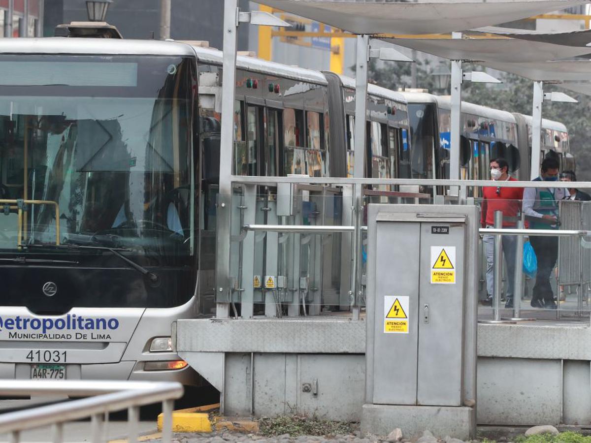 Cierran cuatro estaciones del Metropolitano por paro nacional