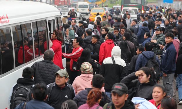 Transportistas suspenden temporalmente paro tras romper diálogo con el Congreso