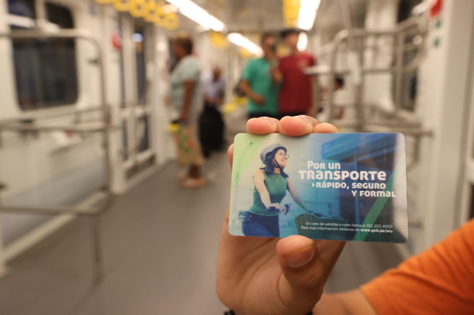 Línea 2 del Metro de Lima reanuda venta de tarjetas de transporte