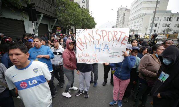 Paro de transportistas genera caos y tensión en Lima