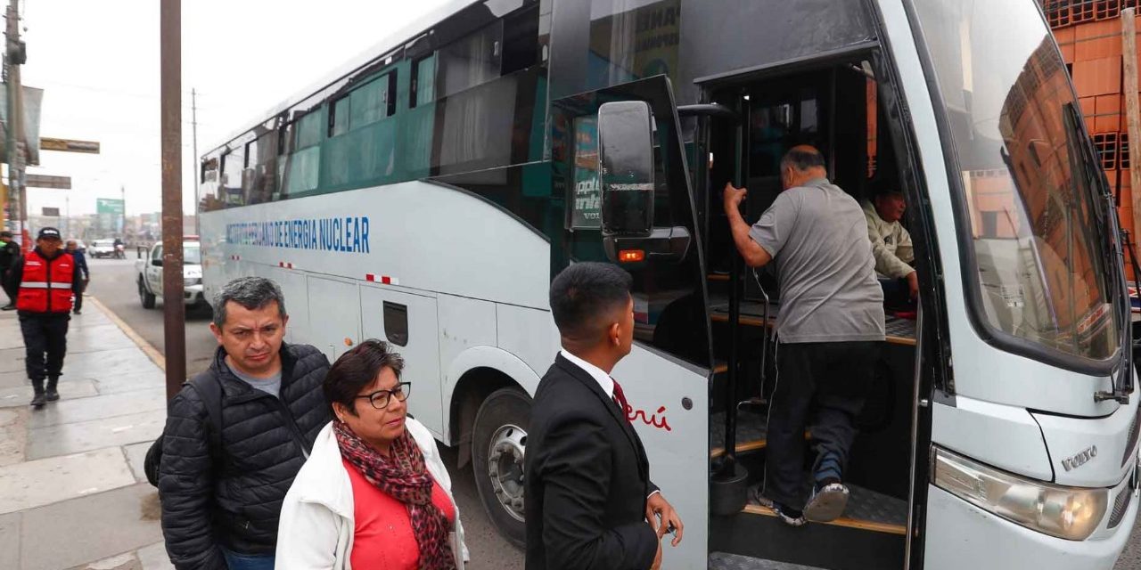 Trabajadores tendrán dos horas de tolerancia por paro de transportistas