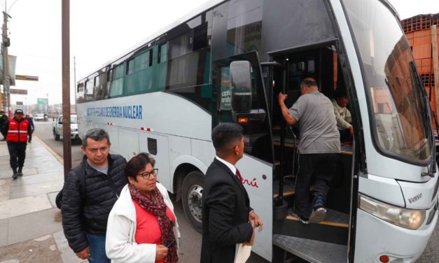 Trabajadores tendrán dos horas de tolerancia por paro de transportistas