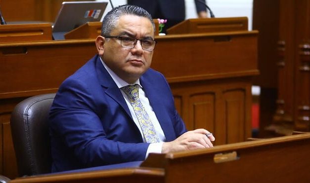 Congreso de la República no censurará a ministro Santiváñez