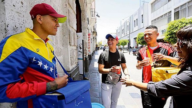 Venezolanos deberán tener contratos de trabajo