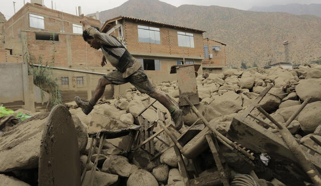 Alerta máxima: 9,000 puntos críticos por lluvias e inundaciones en 2025