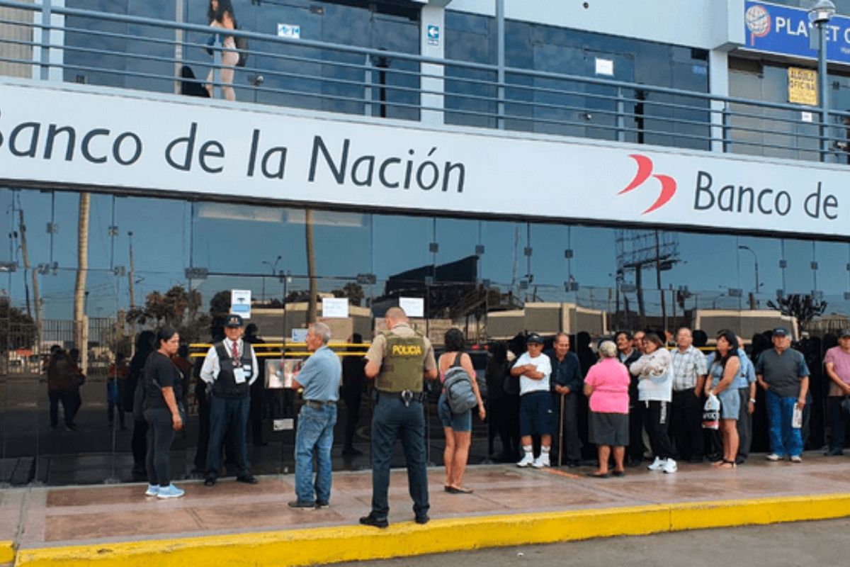 Trabajadores del Banco de la Nación se suman a huelga nacional