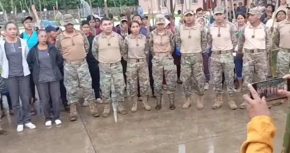 Bolivia: militantes a Evo Morales toman cuarteles militares