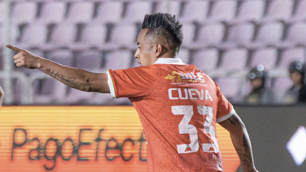 Christian Cueva y su incierto futuro: sin club y con una nueva faceta como cantante