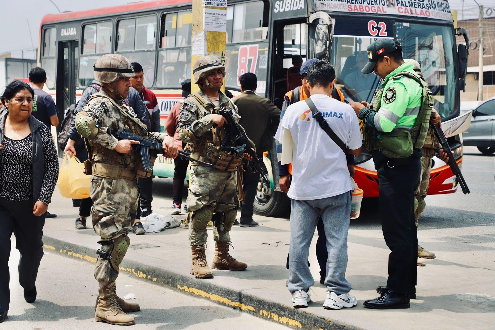 5,600 EFECTIVOS DE LAS FF. AA. CONTINUARÁN REFORZANDO LA SEGURIDAD EN 14 DISTRITOS DE LIMA Y CALLAO EN APOYO A LA POLICÍA NACIONAL