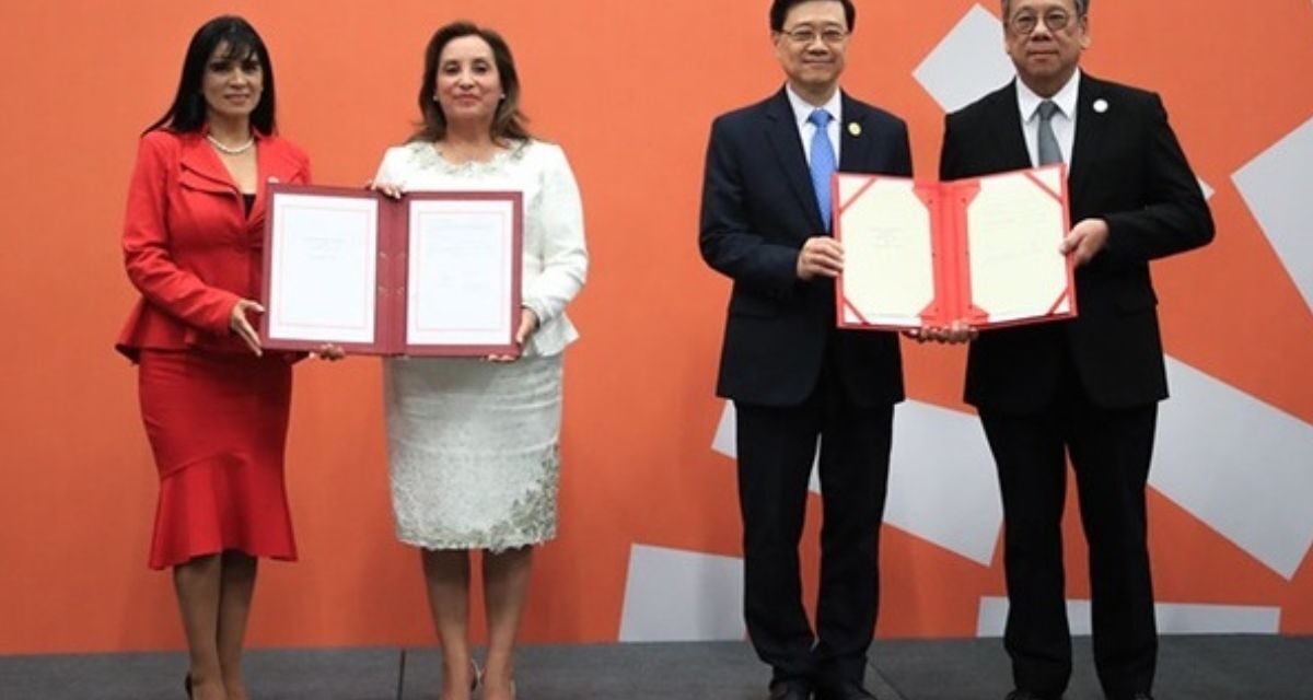 Perú y Hong Kong firman Tratado de Libre Comercio