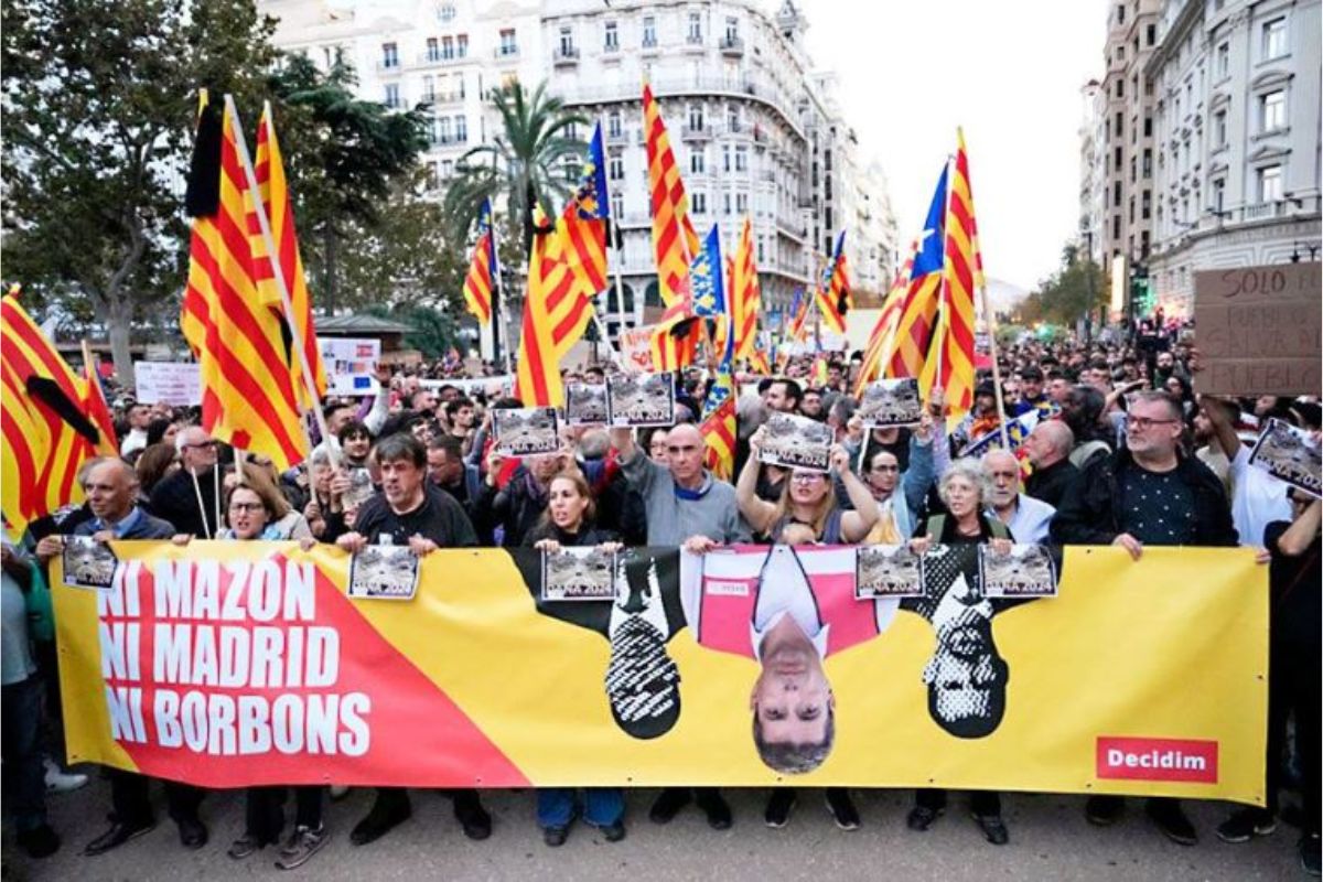 Protestas en Valencia por la mala gestión de las inundaciones