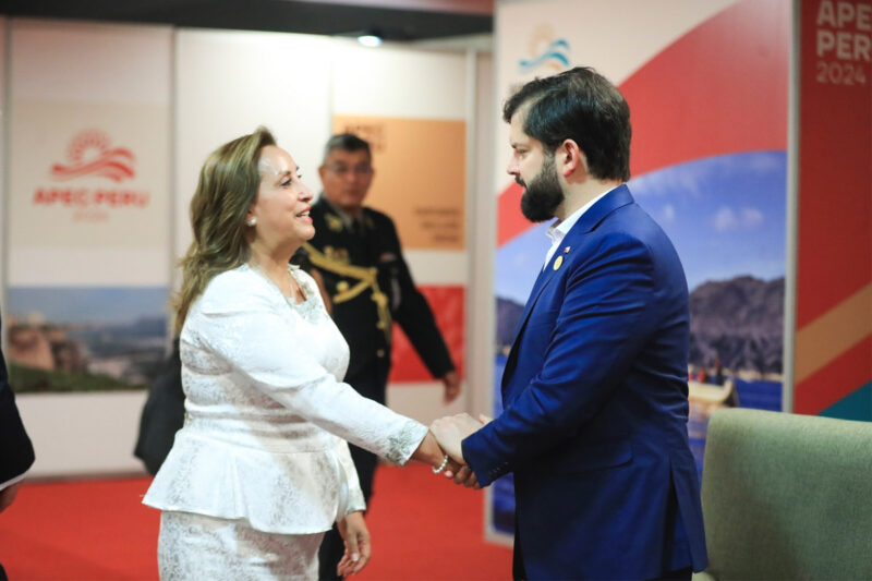 Dina Boluarte y Gabriel Boric refuerzan la cooperación económica entre Perú y Chile en APEC 2024