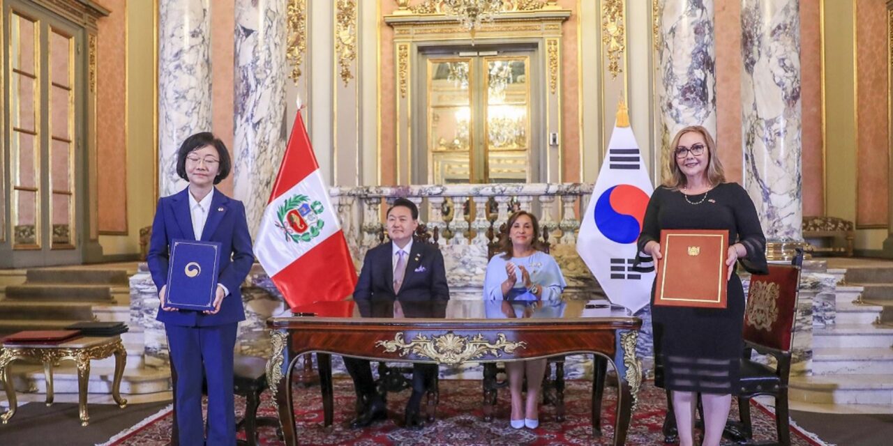 Perú y Corea firman acuerdo para certificación electrónica en productos pesqueros