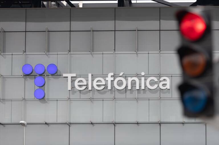 Telefónica finaliza contrato de servicios con la PNP