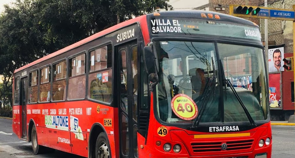 Villa El Salvador: bus fue baleado en la avenida Pachacútec