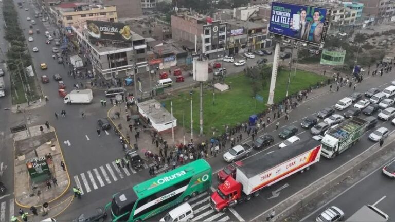 Gremios formales anunciaron que no acatarán paro durante APEC