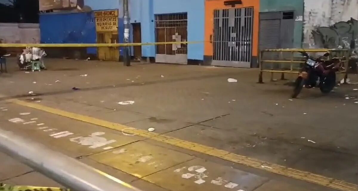 Sicarios acribillaron a motociclista frente a Estación Grau