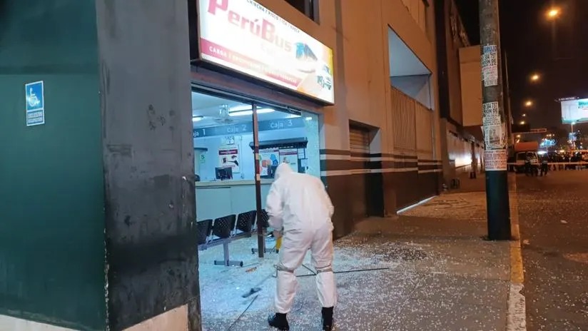 Explosión en terminal de Perú Bus deja cinco heridos