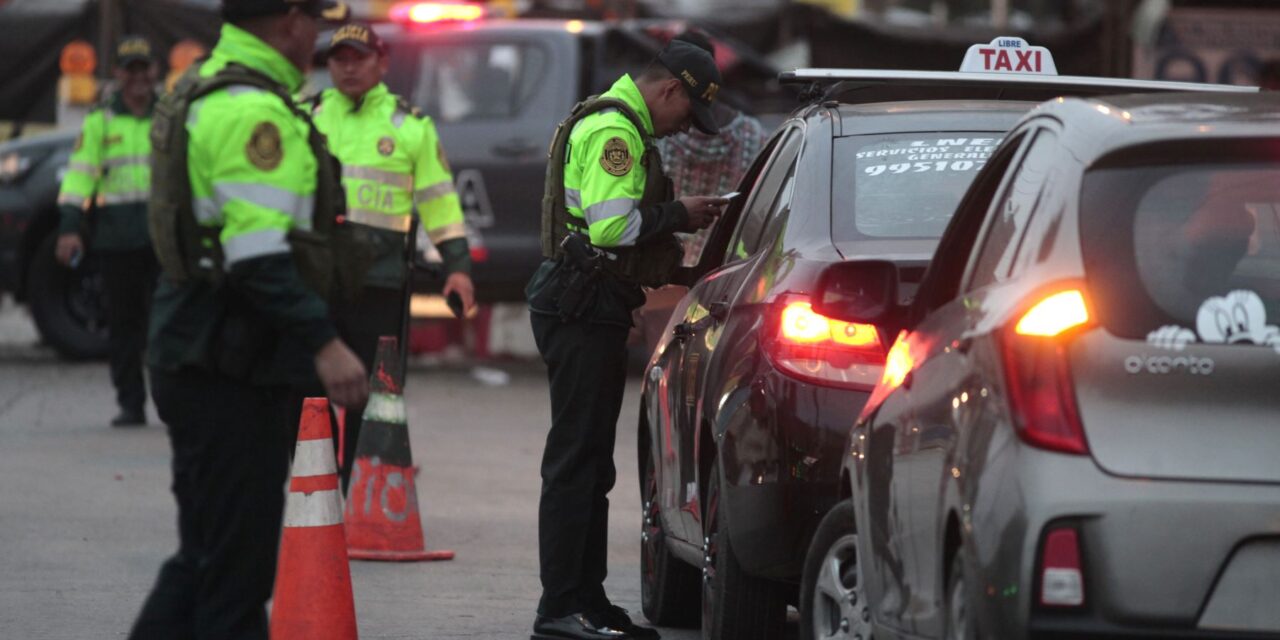 Asesinan a dos mujeres en la puerta de su casa