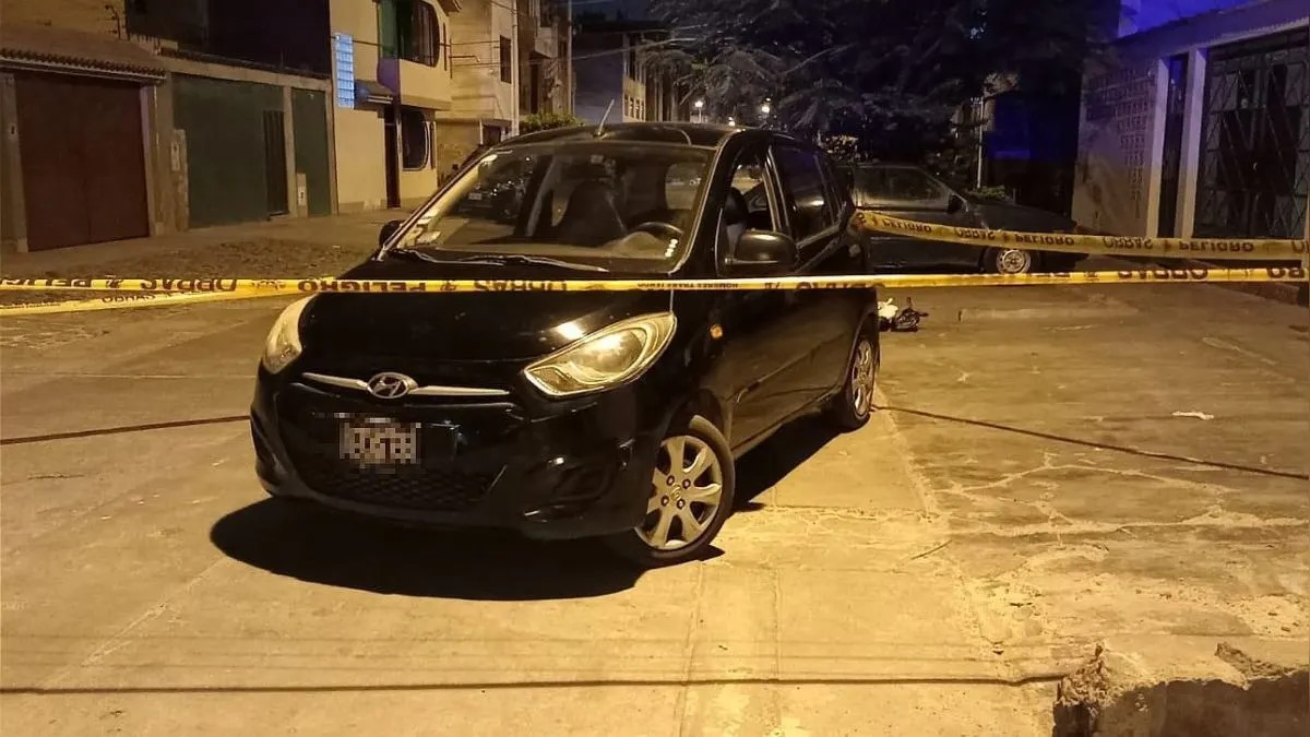 Joven fue baleado al exterior de su vivienda en Santa Anita