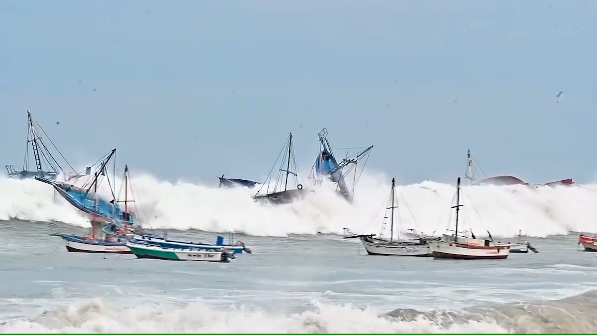 Oleajes extremos devastan costas de Piura y Tumbes