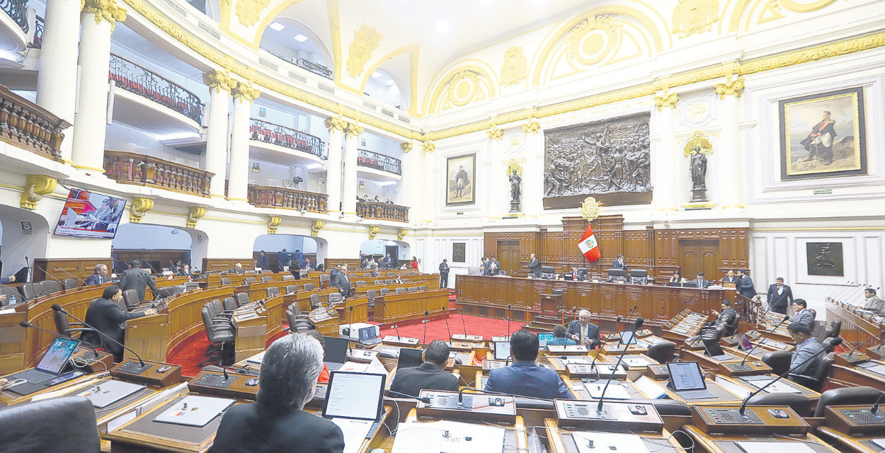 Congreso archiva contrarreforma que buscaba eliminar los movimientos regionales