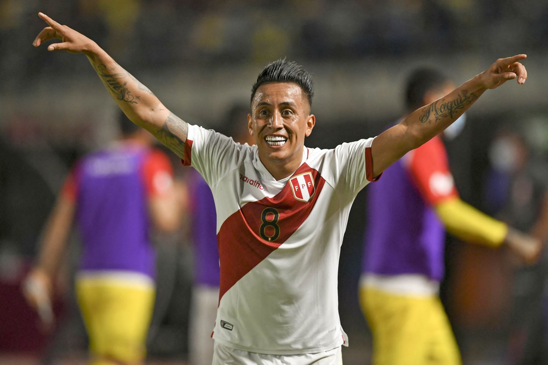 Christian Cueva expresa su apoyo y el deseo por volver a la selección peruana